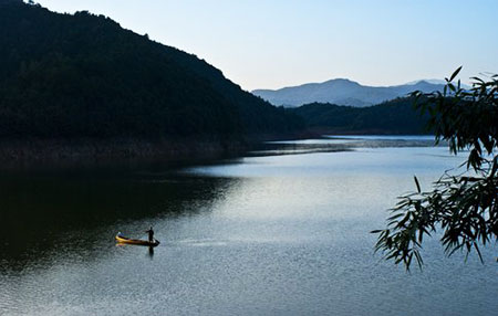 白山十四道沟水库