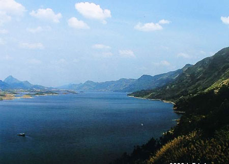 黄石磁湖