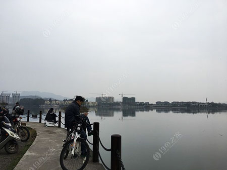 乐山峨秀湖