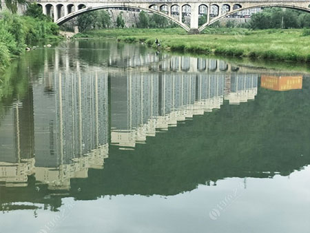 商洛滨河桥野钓区