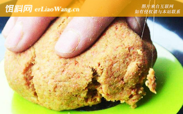 饵料搭配的原则和技巧-搭配技巧