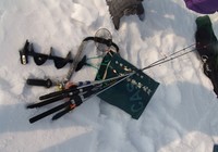 《冰钓的最佳时间天气以及冰钓钓具的选择》