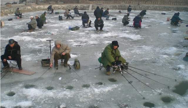 《北方冬季冰钓水下温度分析》