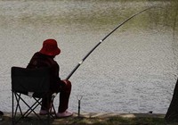 《夏季在江河等流水水域垂钓技巧分析》