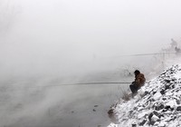 《冬季钓鱼如何保持拉饵的拉丝状态》